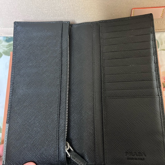 Prada Black Safiano Bifold Long Wallet - Picture 8 of 10